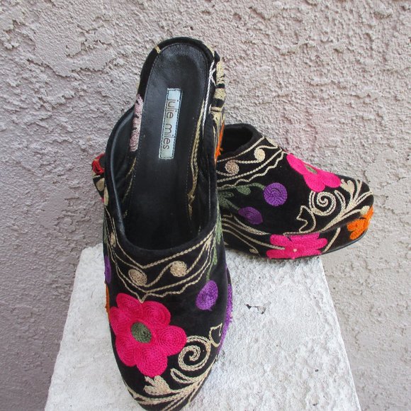 JULIE MILES ~ EMBROIDERED SLIDES / SHOES / WEDGE ~ 8 / 8.5 ~ AMAZING DETAIL!!!!! - Picture 13 of 14